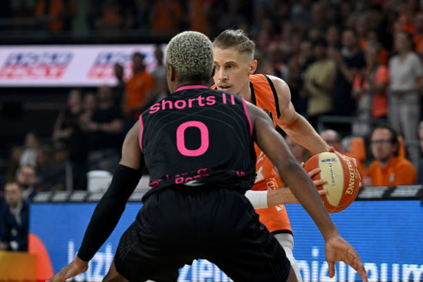 红牛方面的 红牛方面的